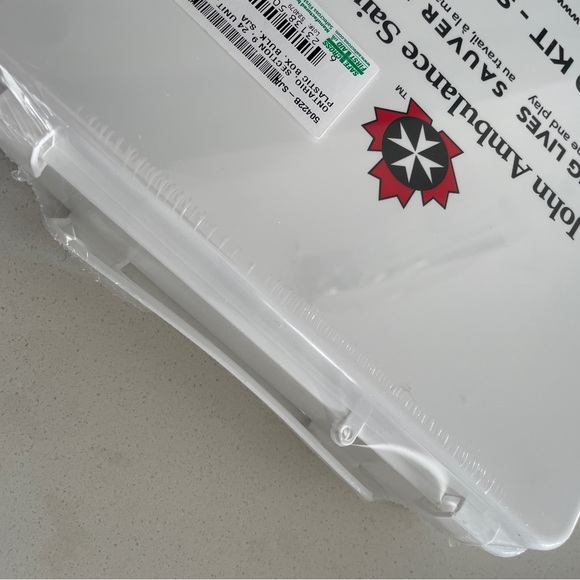 First Aid Kit - Picture 4 of 6